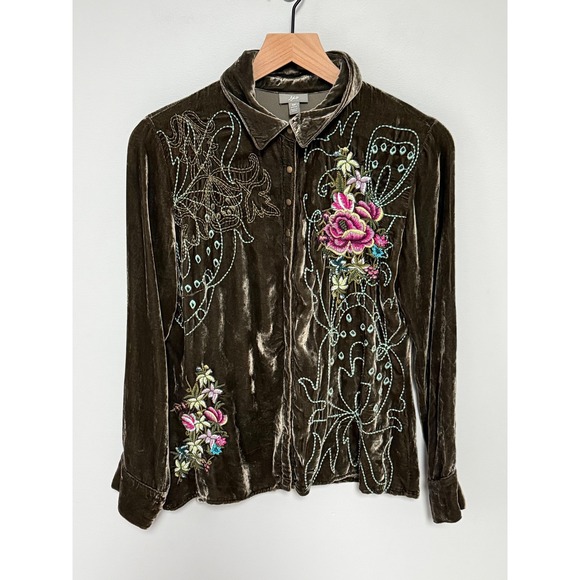 J. Jill Tops - J. Jill Silk‎ Blend Velvet Floral Embroidered Button Down Green Shirt
Petite S